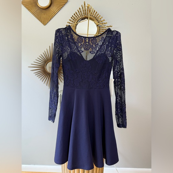 City Vibe Dresses & Skirts - City Vibe - Navy Lace Long Sleeve Dress